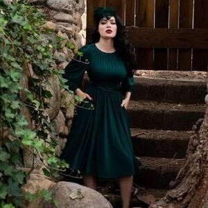 La Femme en Noir Salem Dress green xs